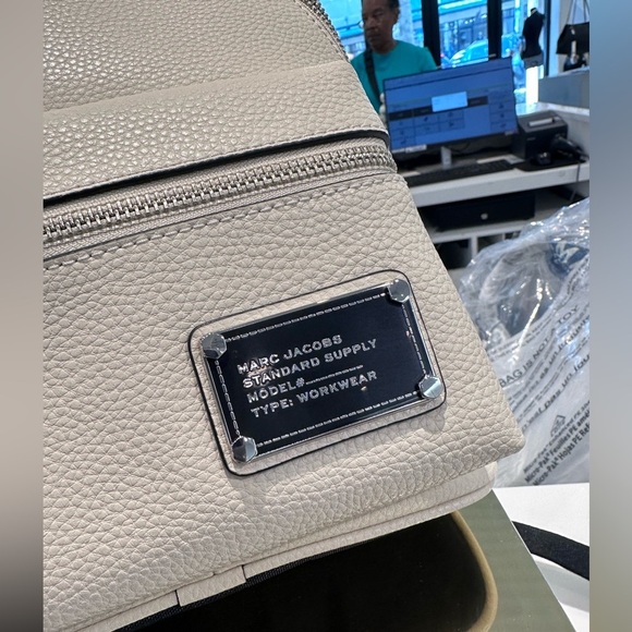 NWT! NEW! Marc Jacobs Leather Backpack -Small Cream Marshmallow - Picture 2 of 8